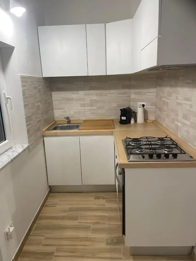 Ca Di Giaco Lodge مونيلّي إيطاليا